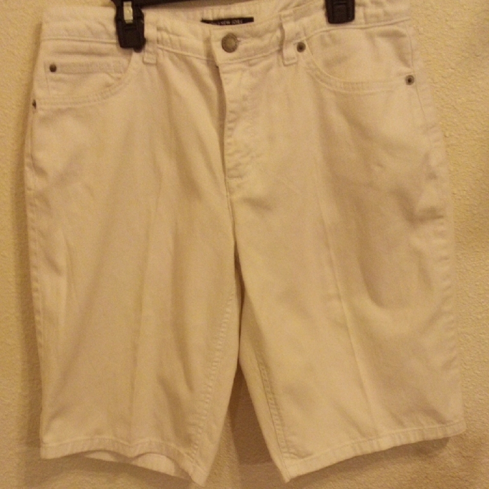 Jones New York White Jean Shorts for Men - Picture 2 of 7